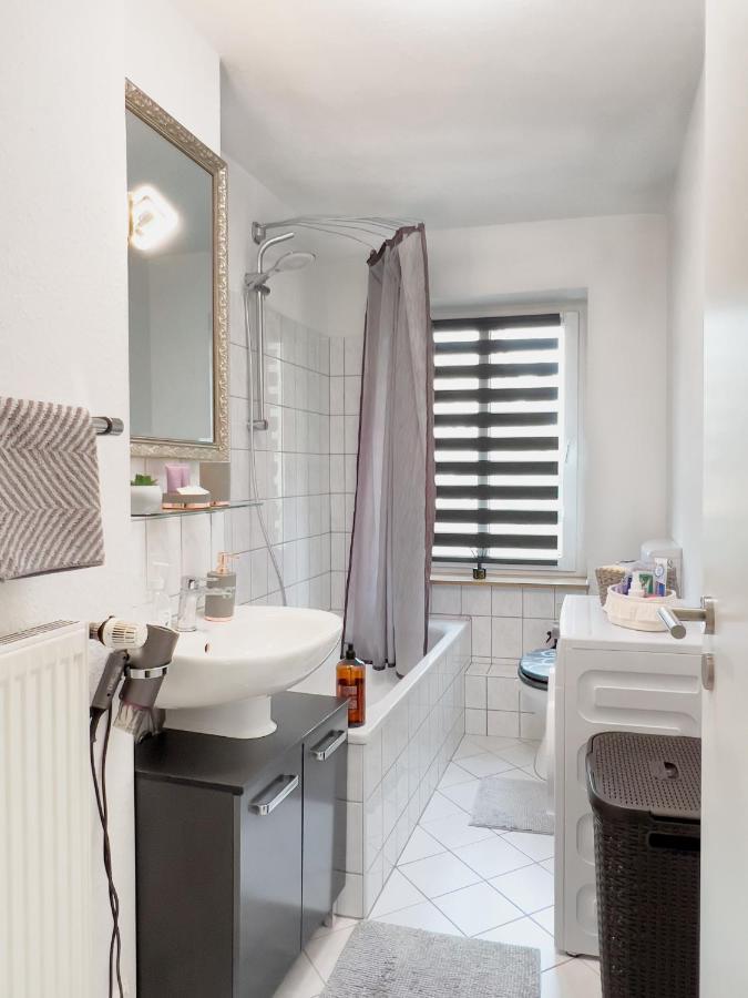 Schoene Helle & Gemuetliche Wohnung In Altstadtnaehe Erfurt Quarto foto